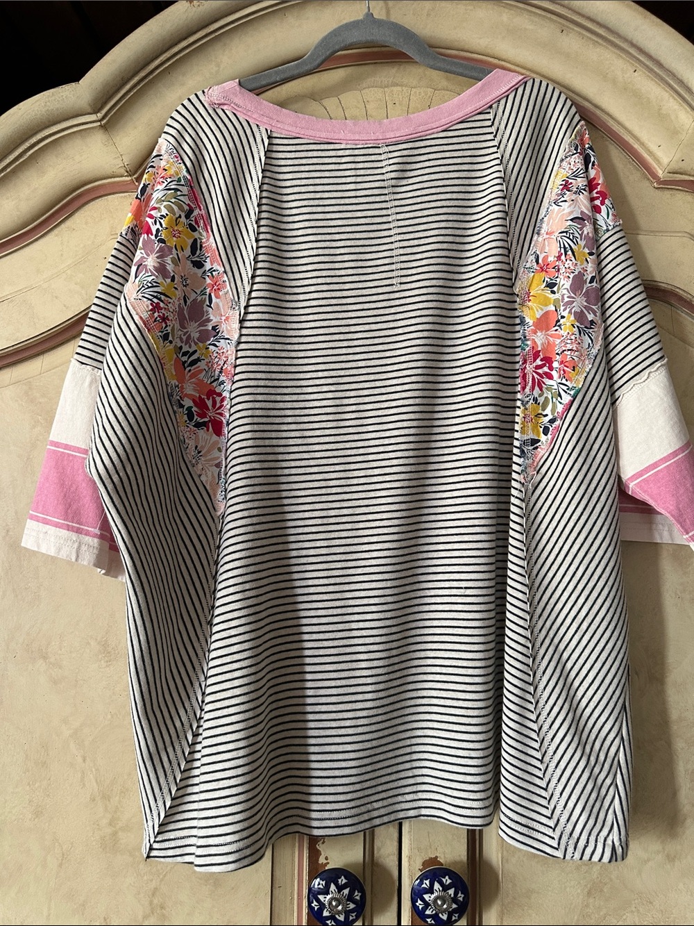 Three Birds Nest Striped Raglan Tunic with Floral Panels size Small - Picture 3 of 5